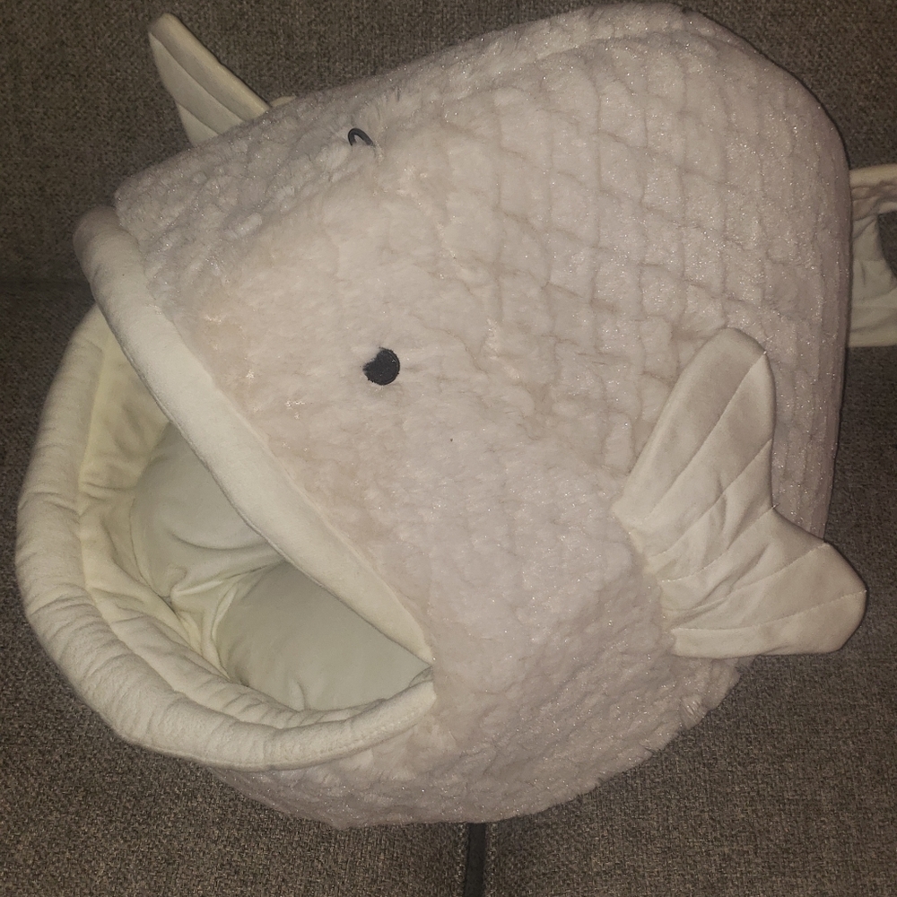 Nandog Fish Bed